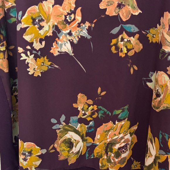 Le Lis Purple Floral Women's Blouse - Picture 8 of 9